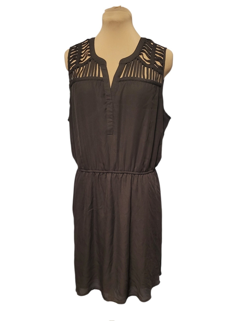 Sleeveless Cutout Yoke Casual Dress — Dark Grey